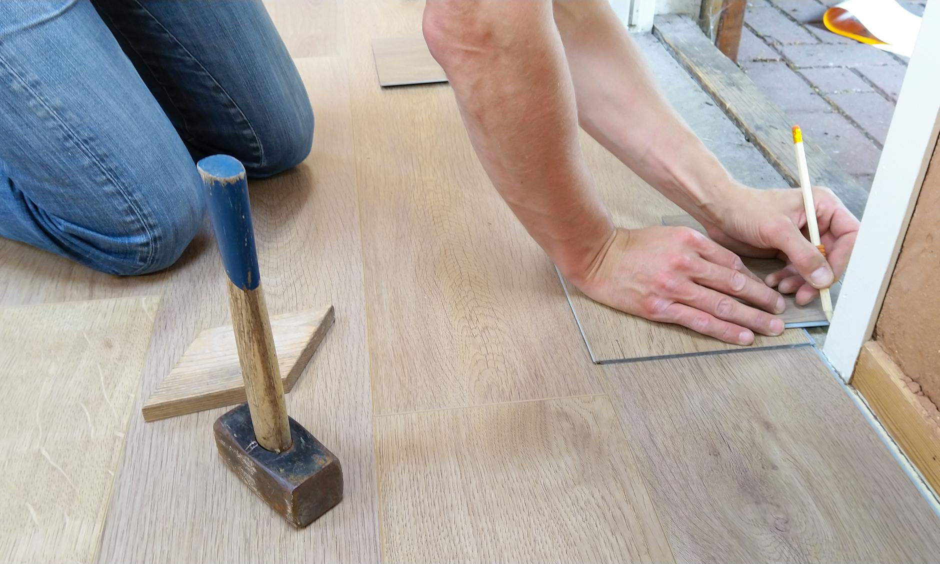 DECIDING ON the Right Flooring for Your Home