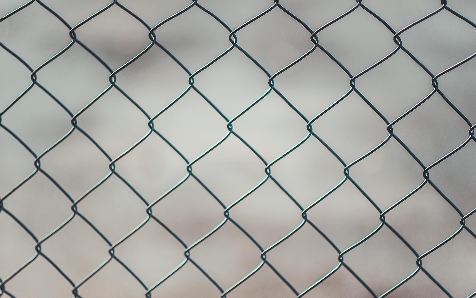 chain linked fence